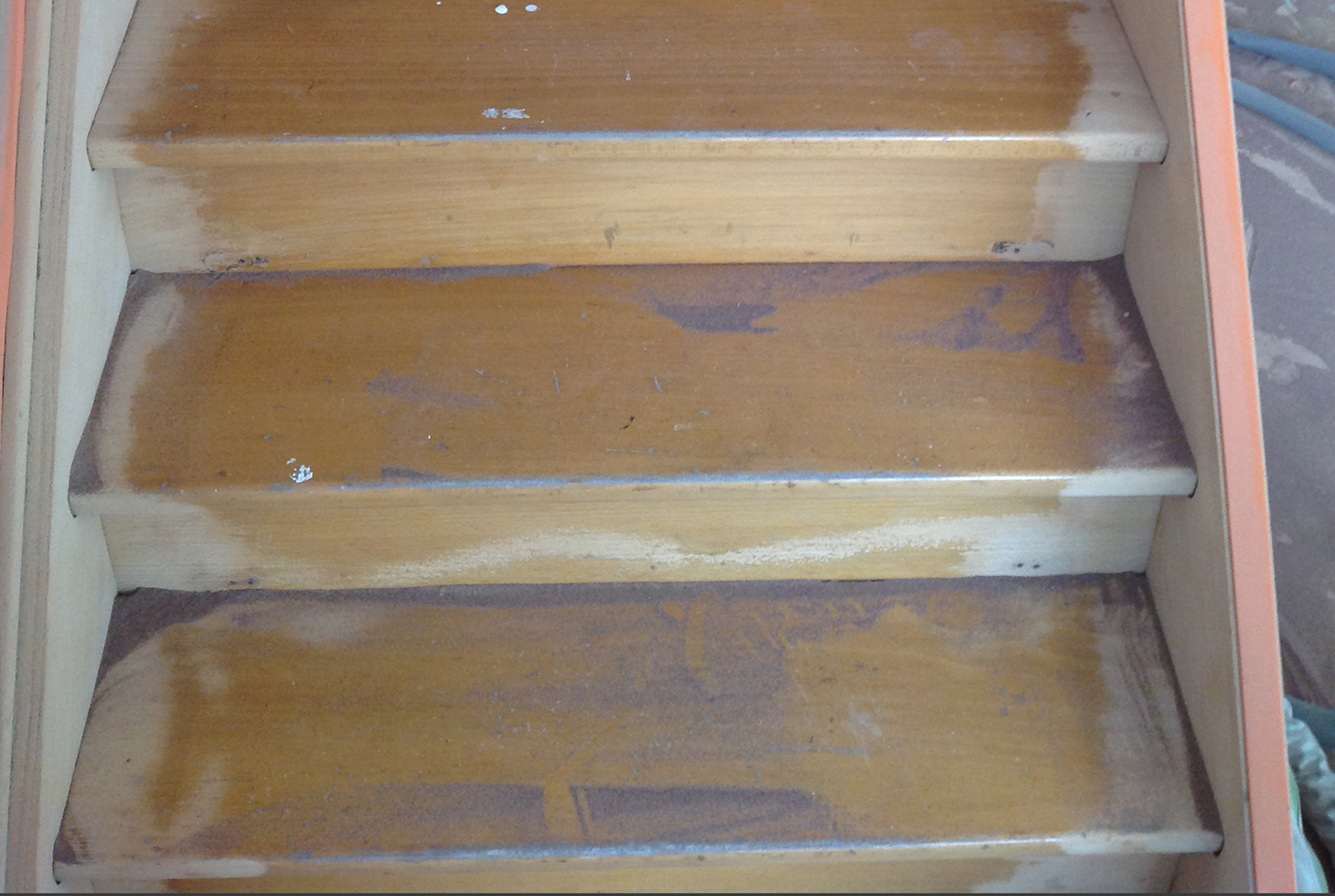 Restauratie van een houten trap